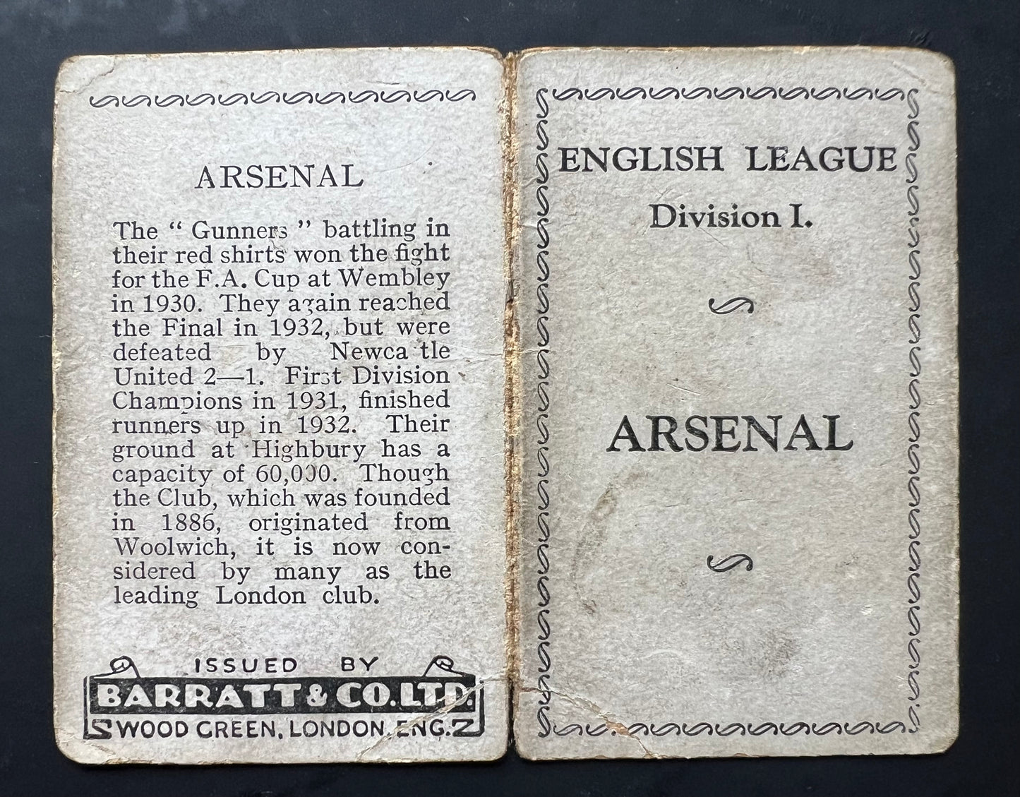 1933 | Arsenal FC (2) | Barratt & Co | English Teams Div 1 | Football / Soccer Team Folder Card