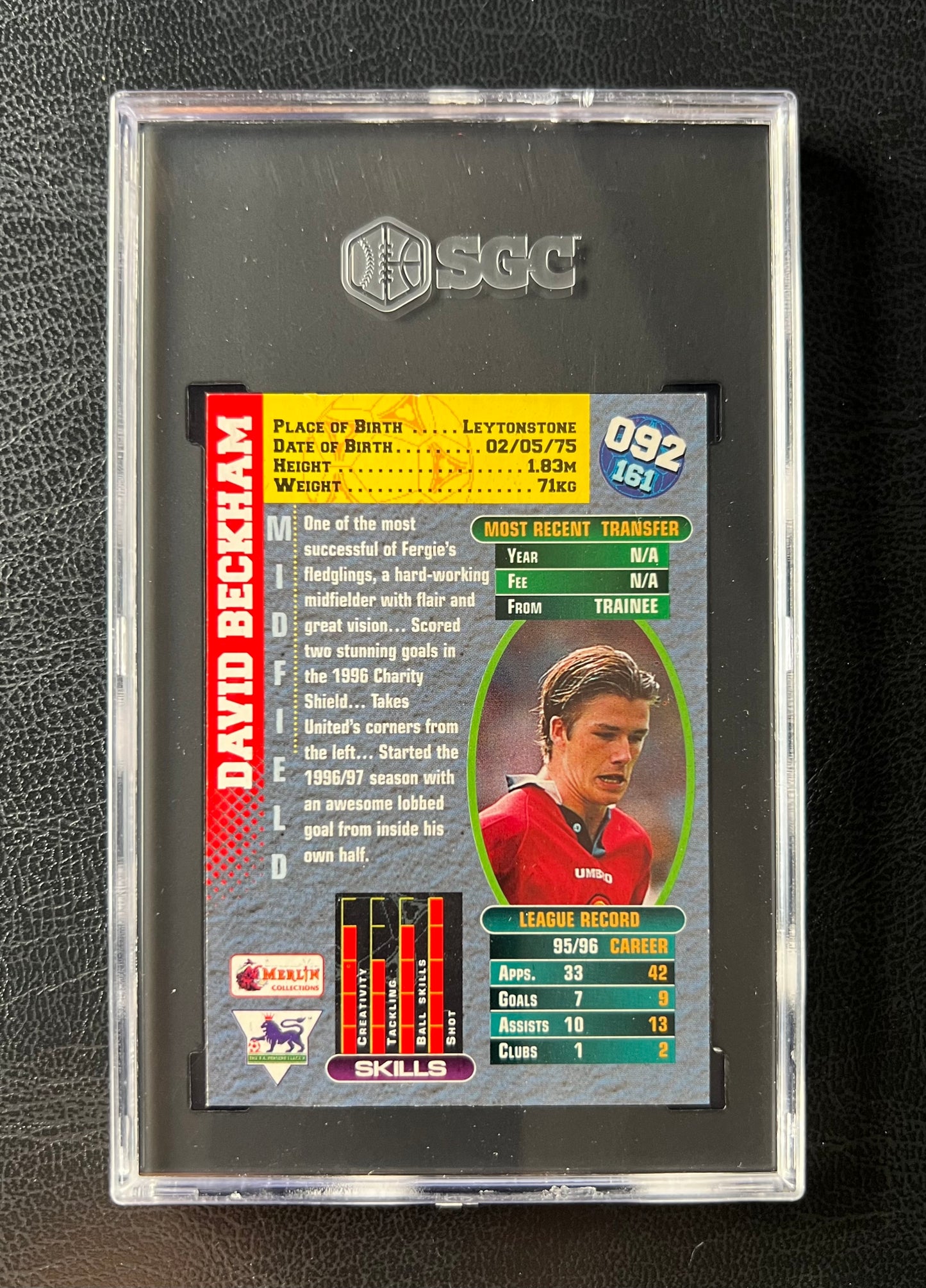 1996 - 1997 | DAVID BECKHAM | MERLIN PREMIER GOLD
#092 | Manchester United | ROOKIE CARD | SGC 9